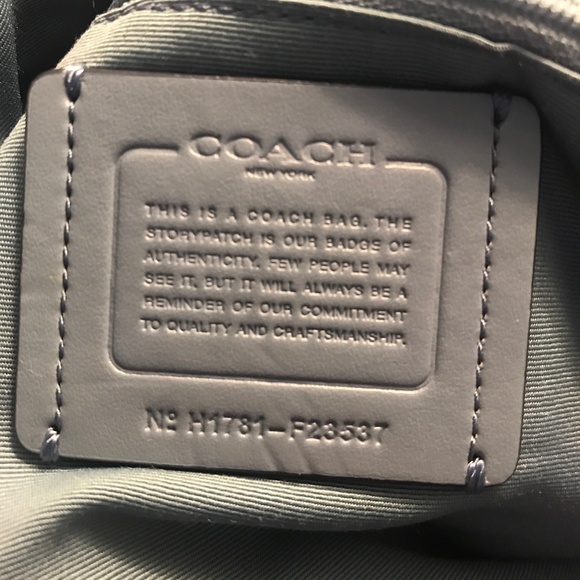 Coach F23537 Blue Pebbled Leather Small Lexy Convertible Shoulder Bag - Picture 2 of 8